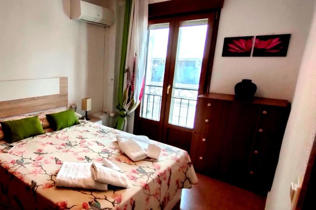 Apartamento En Zona De Ocio Casco Antiguo Alicante Buitenkant foto