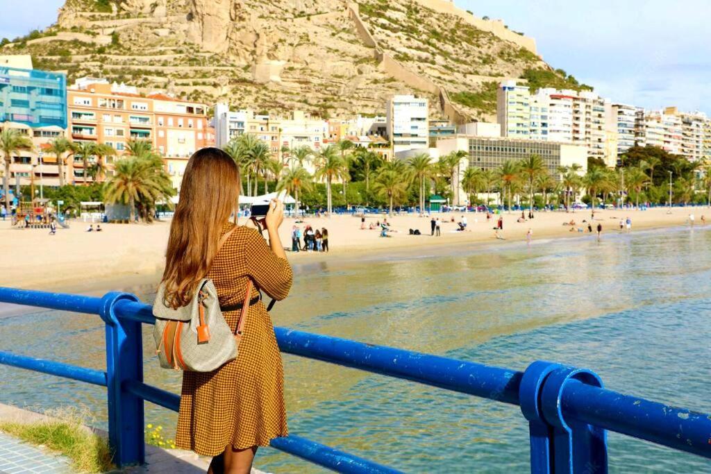 Apartamento En Zona De Ocio Casco Antiguo Alicante Buitenkant foto